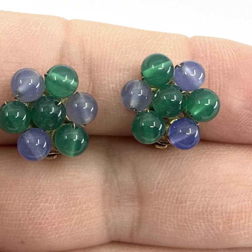 Vintage Winard 12K Gold Filled Clip Earrings Green Blue Glass Cabochon .5"